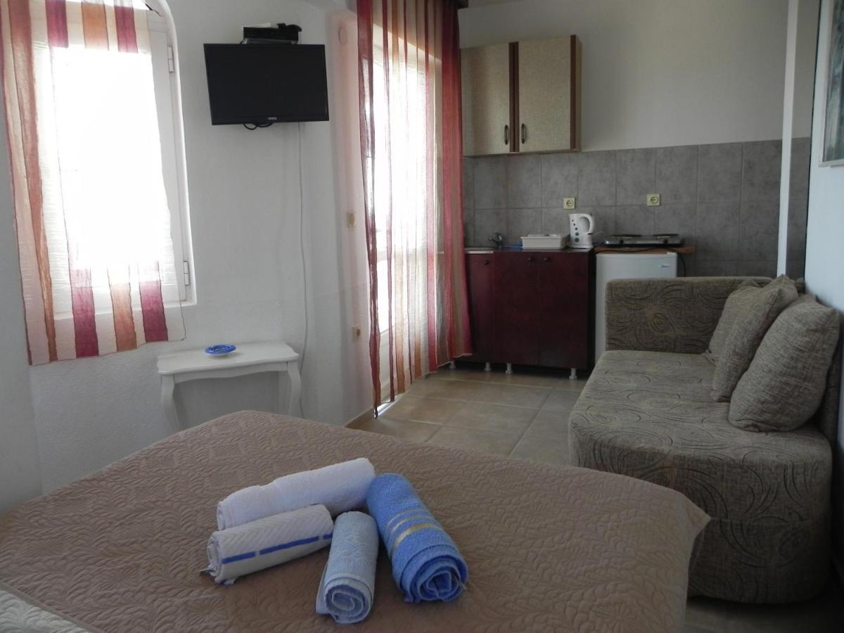 Apartments & Rooms Villa Anastasija 乌尔齐尼 外观 照片